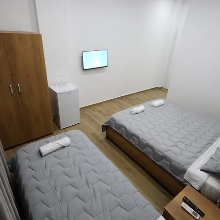 Aurel Guest house *